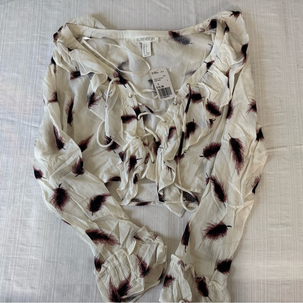 Forever 21 Cream and Black Feather Pattern Top